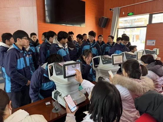 2.24 视力检测