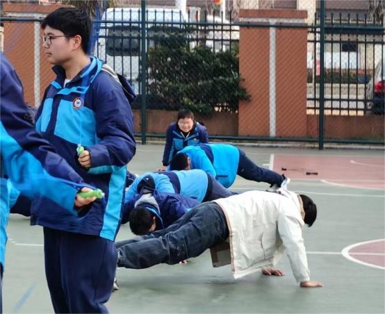 2.28 龙世文跟练