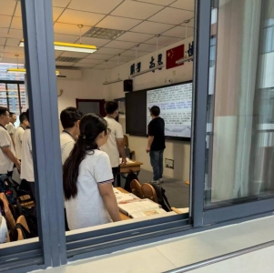 2b39f4c8c5af104792f3e68c55a73993