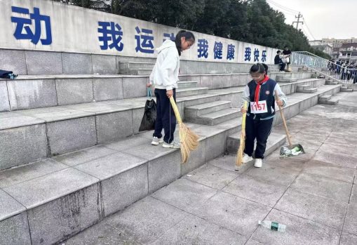 82ac1a45e937999f1c7aa19602740497